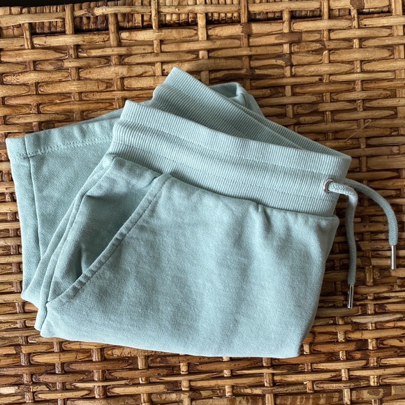 ASOS Pull&Bear mint green long sweat shorts - Picture 2 of 5